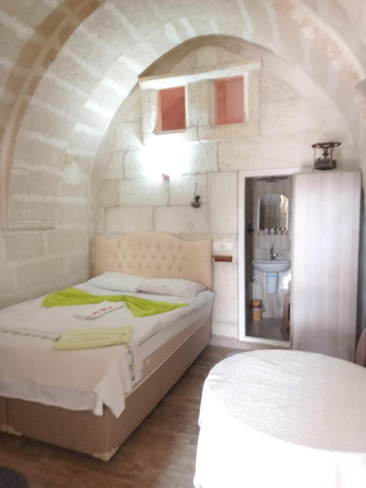 Ulas Cave Hotel Ürgüp Bagian luar foto