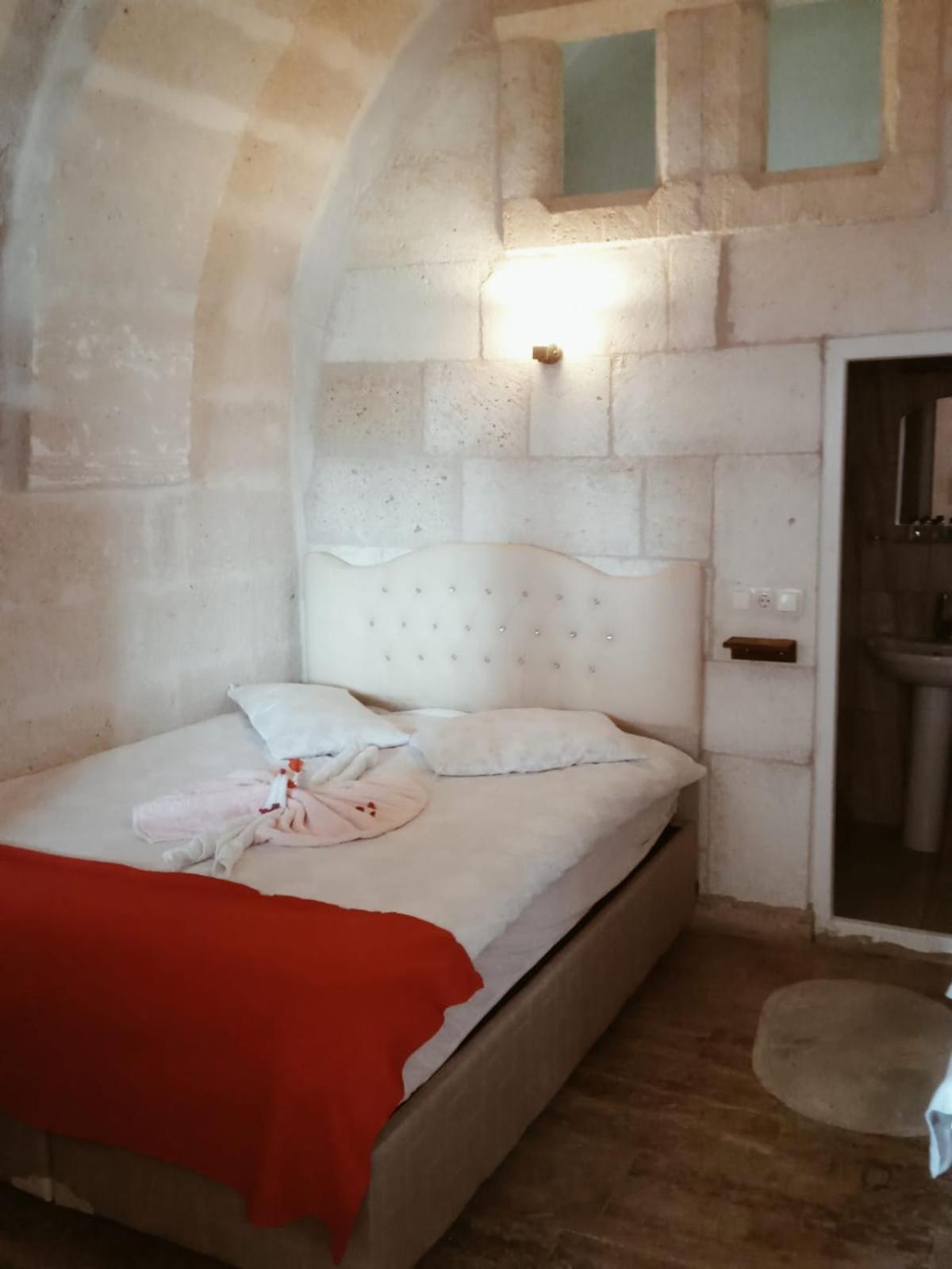 Ulas Cave Hotel Ürgüp Bagian luar foto