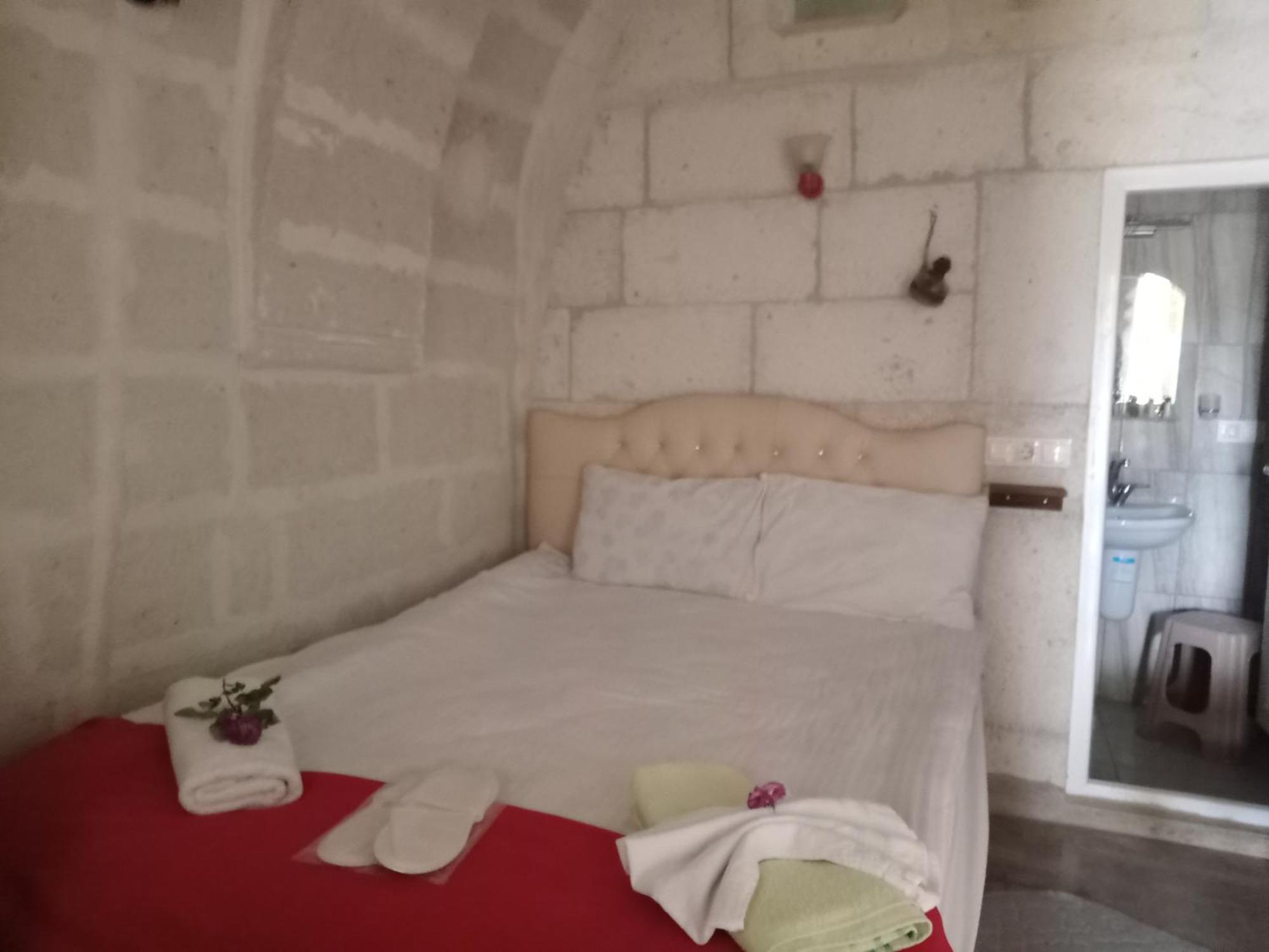 Ulas Cave Hotel Ürgüp Bagian luar foto