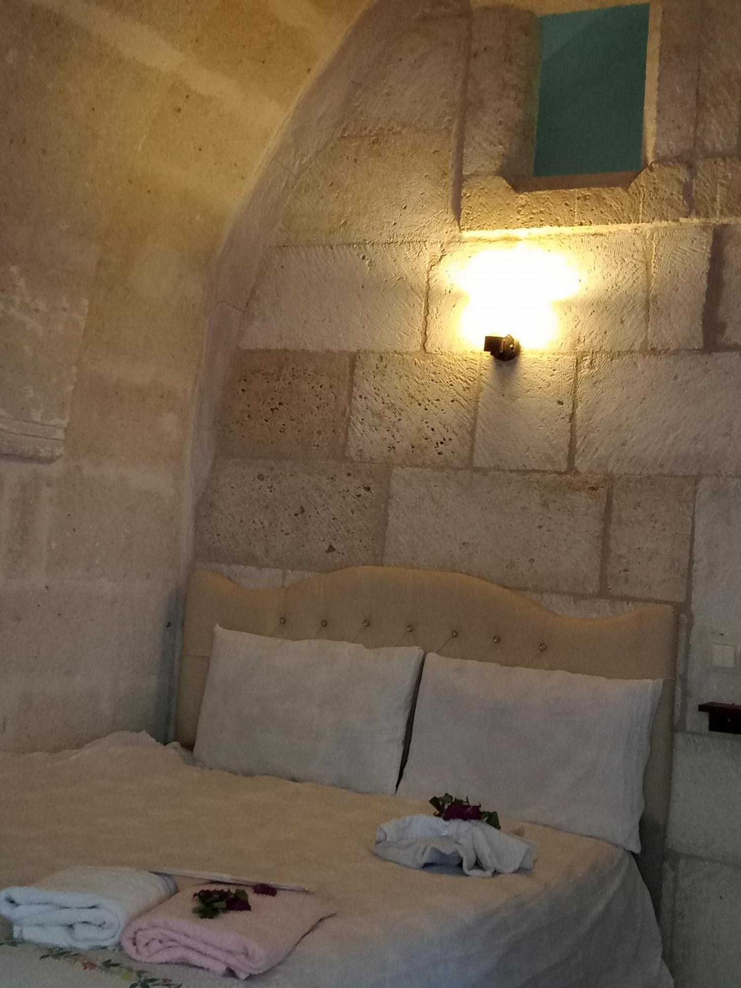 Ulas Cave Hotel Ürgüp Bagian luar foto
